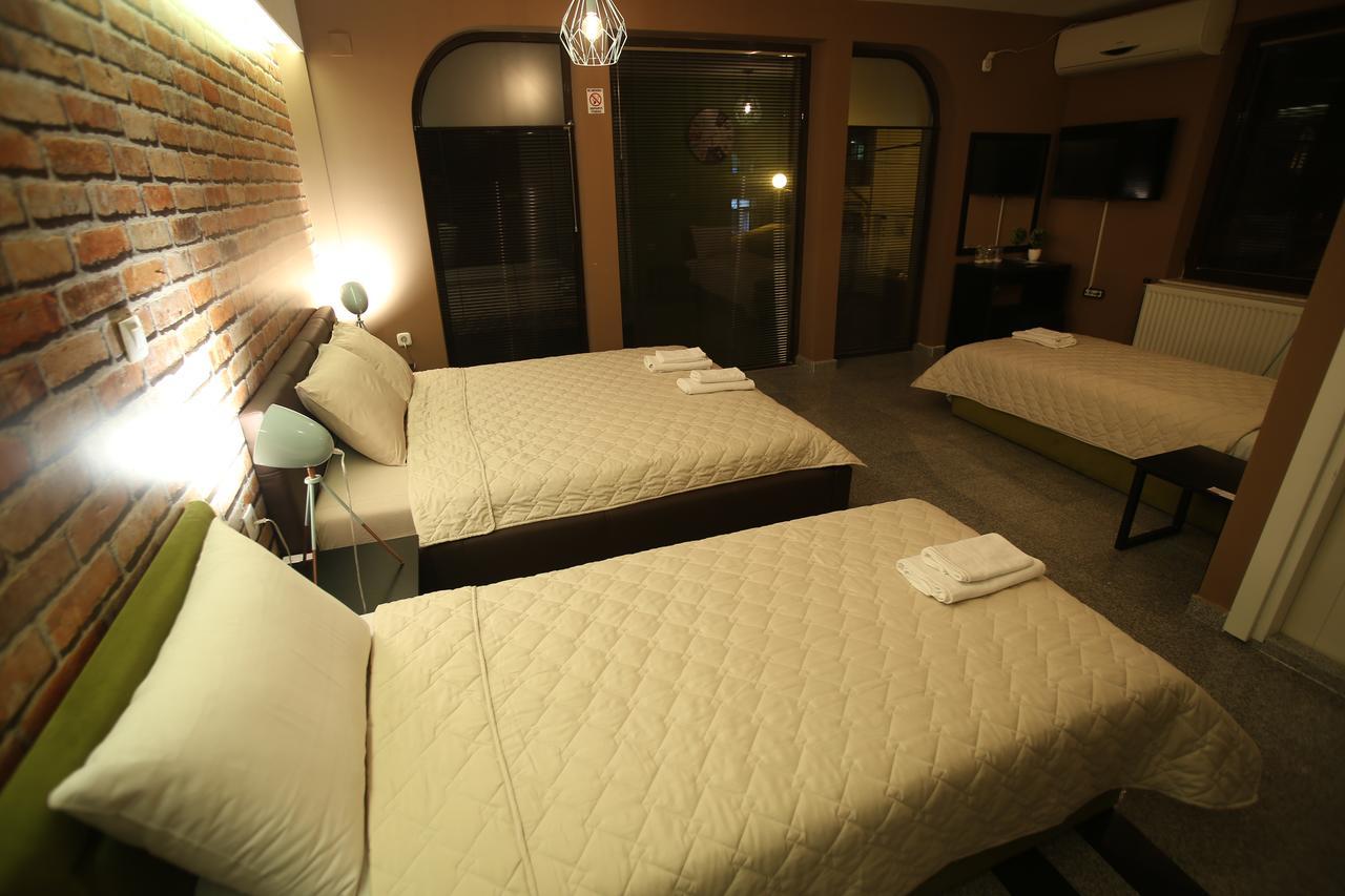 Hotel Korzo ビトラ エクステリア 写真