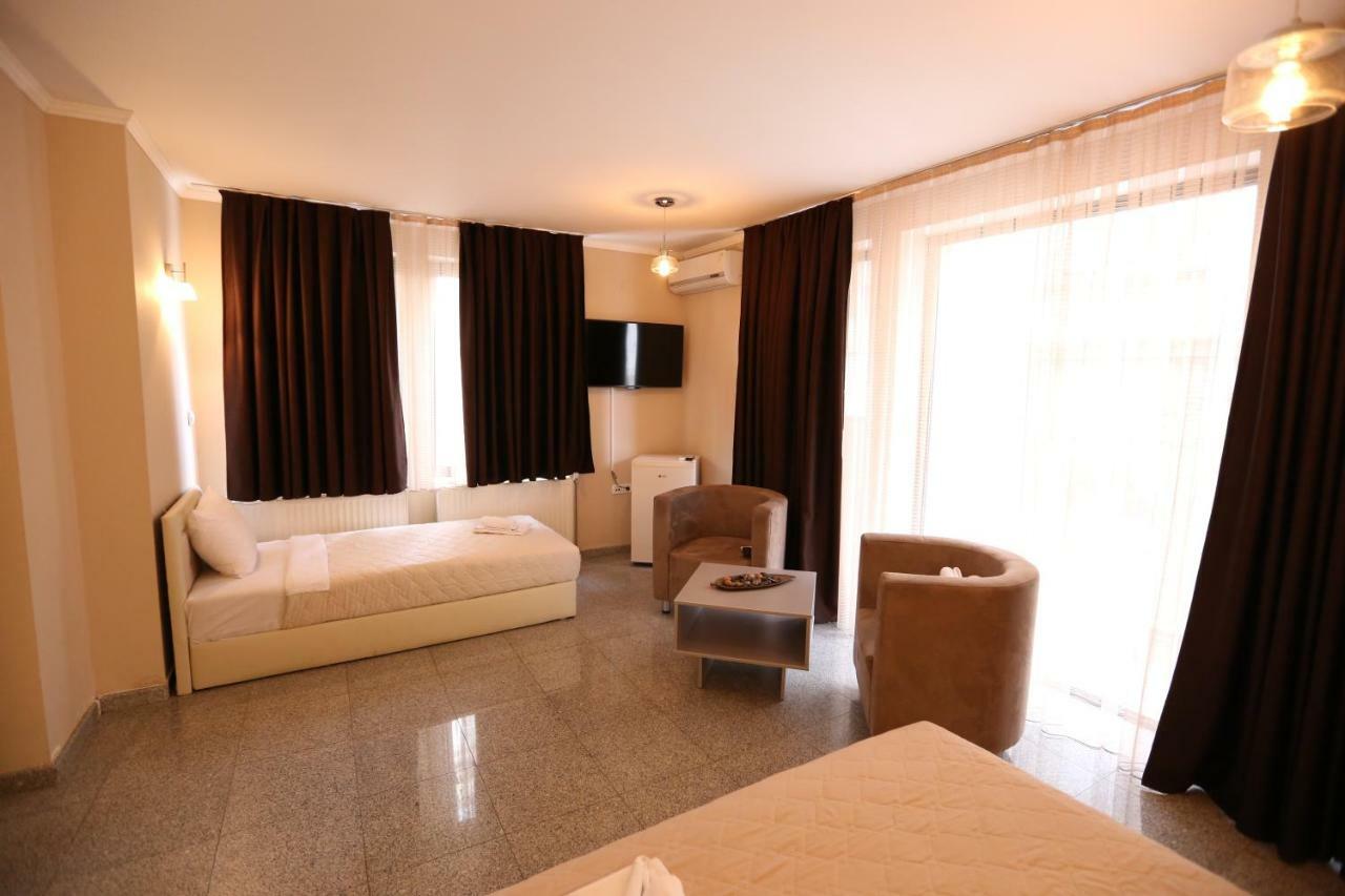 Hotel Korzo ビトラ エクステリア 写真